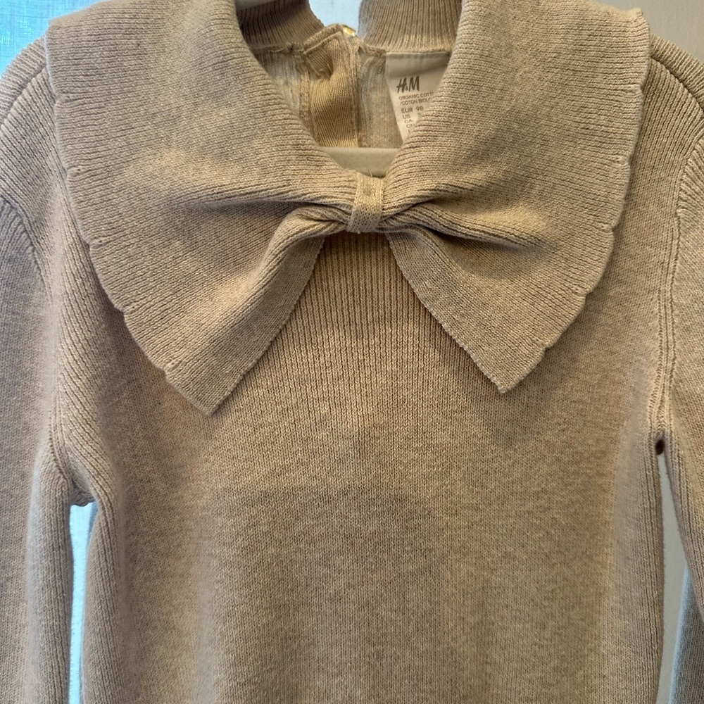 Toddler knitted bow dress